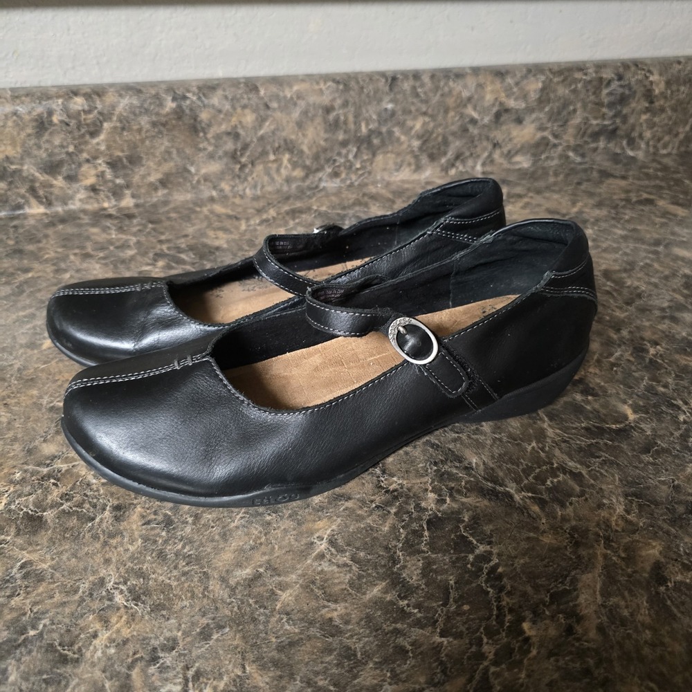Nice! TAOS walking mary jane comfy,leather Womens 9W